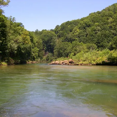 En Contranquil Onís